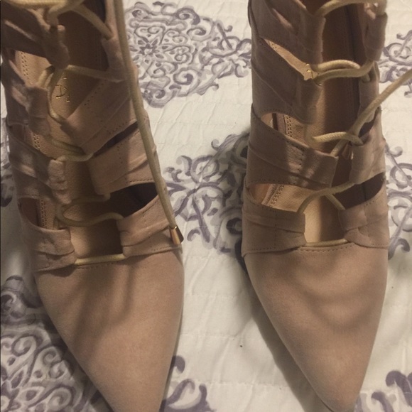 Liliana heels sand color - Picture 2 of 4